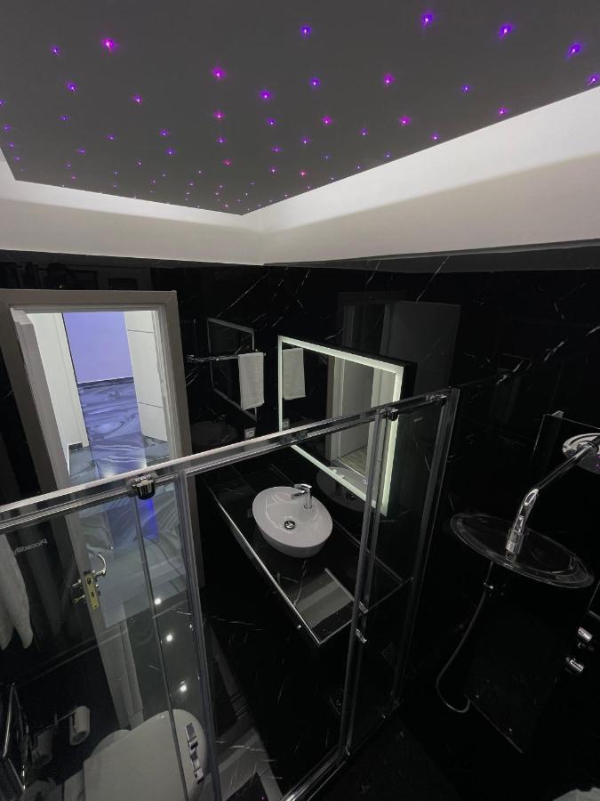 Rafina'S Luxury Apartment エクステリア 写真